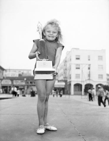 [Young girl in soft shoes], Santa Monica